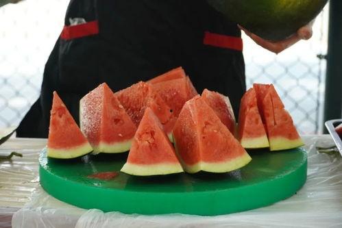 西安网友早上吃瓜图,揭秘街头美食新风尚